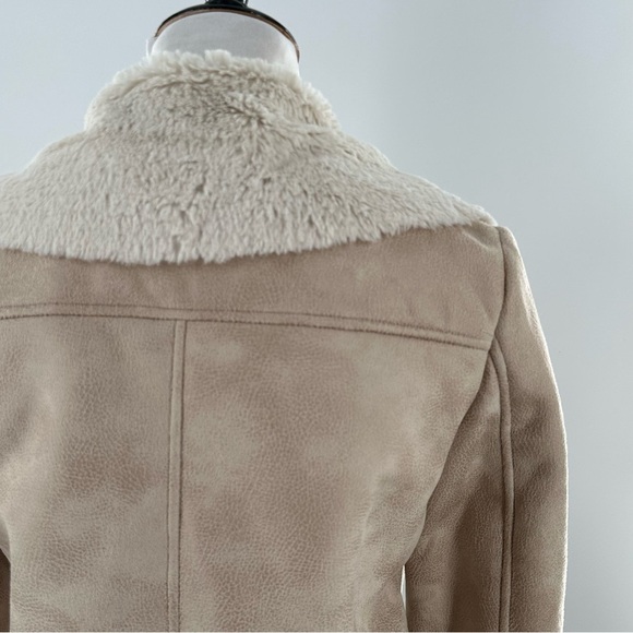 Forever 21 jacket size S beige cream faux shearling fur cozy southwestern - Picture 6 of 10